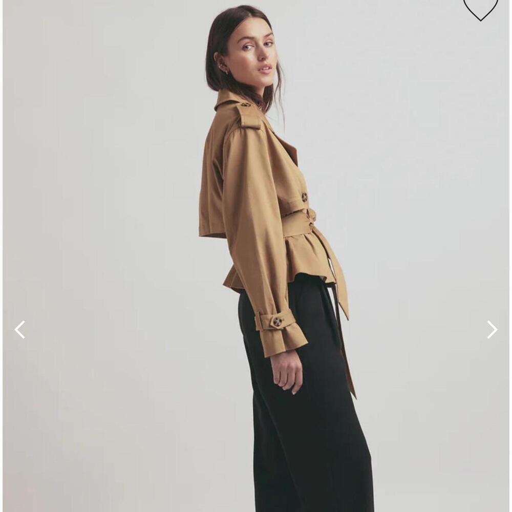 Women's Tan Coat THE CROPPED CHARLES TRENCH - Picture 6 of 8